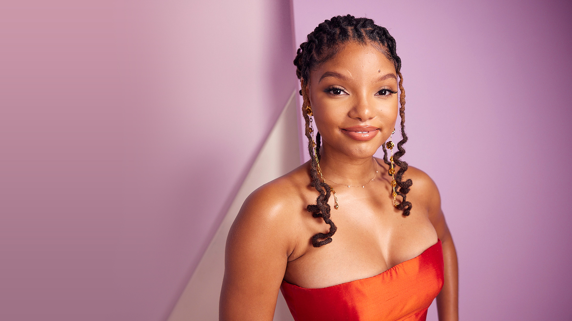 Halle Bailey denuncia a su ex pareja DDG por violencia doméstica y obtiene custodia temporal de su hijo